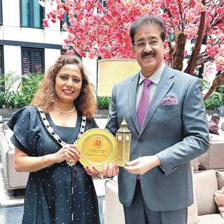 Dr. Sandeep Marwah Honored by Deputy Mayor of Hertsmere for Promoting Indo-UK Relations
