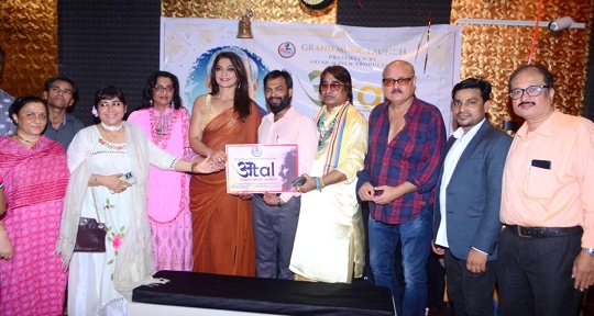 The title song of ATAL SAMMAN  produced by Aryan Mishra launched by Chief Guest Soma Ghosh – Aartti Naagpal – Dilip Sen – Arun Bakshi – Lata Haya and Satyam Upadhyay