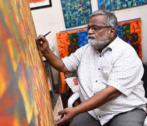 Veteran Artist Prakash Bhise Unveils SPECTRUM Exhibition at Jehangir Art Gallery