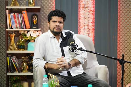 Deepak Saraswat Emerges Among India’s Top 4 Podcasters; ‘Bharat Podcast’ Takes The Digital World By Storm