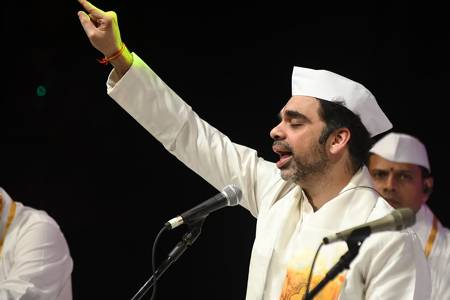 राहुल देशपांडे यांच्या ‘अभंगवारी’ने शन्मुखानंद सभागृह भक्तिरसात न्हाऊन निघाले